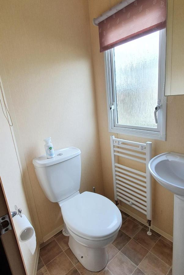 Olympic Holiday Caravan Hotel Селси Екстериор снимка